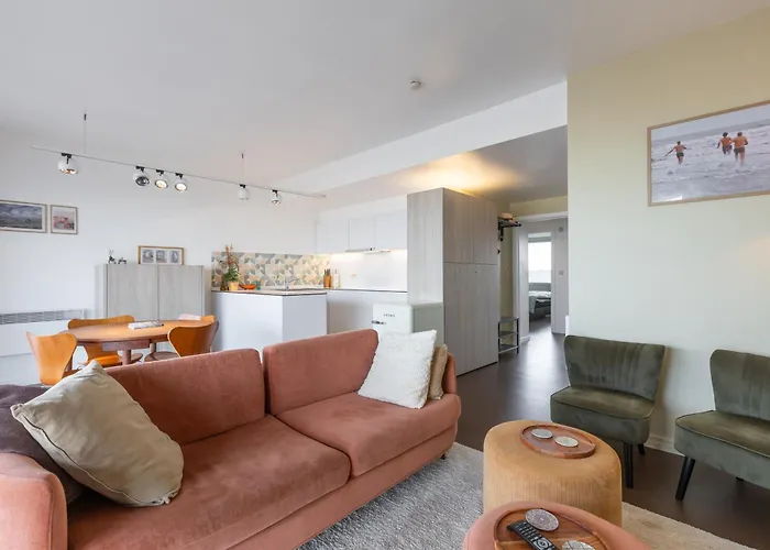 Lecomte - Coastal Comfort Collection 214